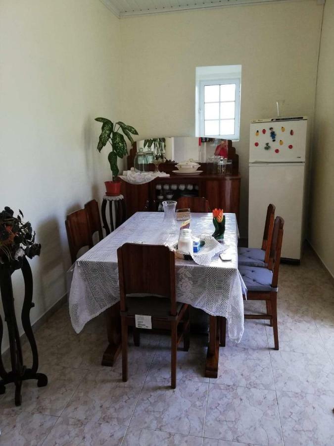 アングラ・ド・エロイーズモ Grannys Houseヴィラ エクステリア 写真